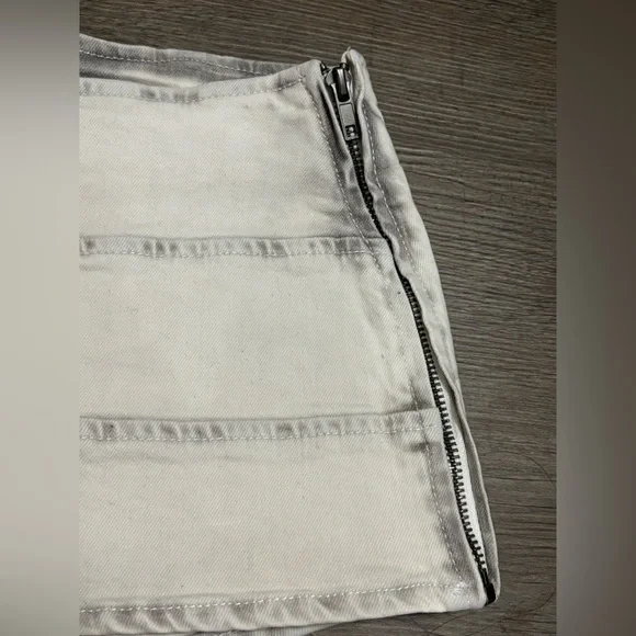 NWT Dolls Kill / Generation Kiss White Sofie Belted Skirt - Picture 4 of 5